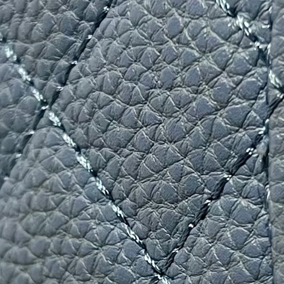 BCBG Paris Drop-Shoulder Chain Strap Clutch (SMALL) - Picture 10 of 10